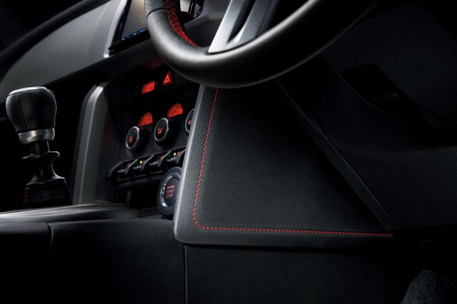  Subaru BRZ 2011 года  (фото 20 из 209)